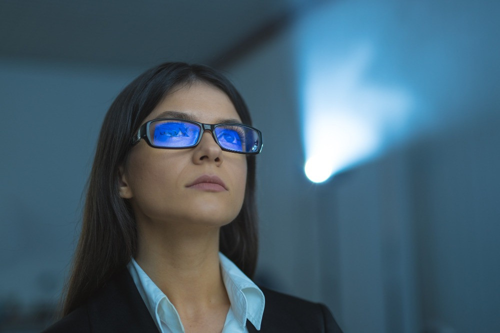 Blue Light Blocking Glasses in India: A BN Baijal Guide to Digital Comfort and Modern Style